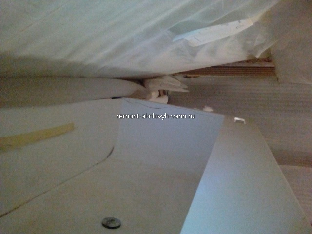 DuPont® изготавливает Corian (Кориан) DuPont® изготавливает Corian (Кориан)